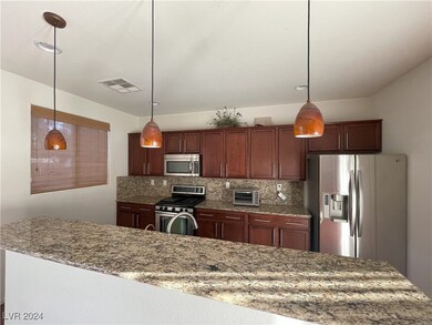 8255 Pearl Diver Ct, Las Vegas, NV 89139 - photo 6