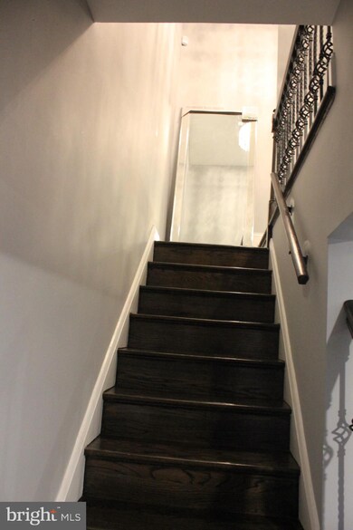 438 S Wickham Rd, Baltimore, MD 21229 - photo 7