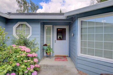 1527 Valley View Dr, Medford, OR 97504 - photo 2