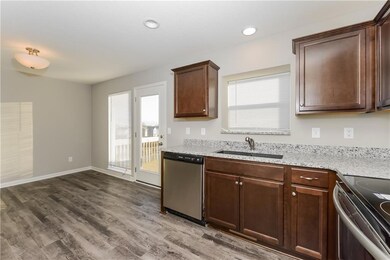 207 N Franklin St, Raymore, MO 64083 - photo 6