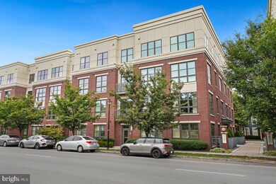 815 N Patrick St unit 305, Alexandria, VA 22314 - photo 2