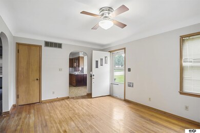 3502 Drexel St, Omaha, NE 68107 - photo 4