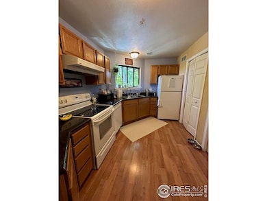 kitchen with all appliances including washer and dryer