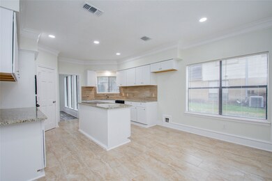 7335 Athlone Dr, Houston, TX 77088 - photo 7