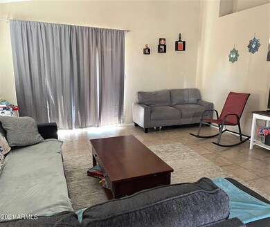 Great room - 34th
