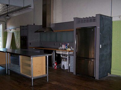 163 Broad St, Pawtucket, RI 02860 - photo 2