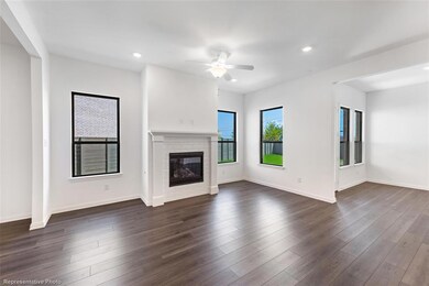 3522 Santa Fe  Family