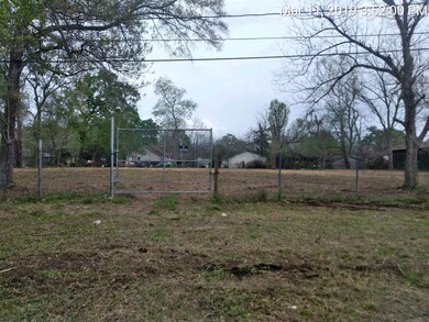 8918 Sandra St, Houston, TX 77016 - photo 2