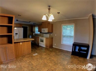 141 Oak Creek Rd, Statesville, NC 28625 - photo 6