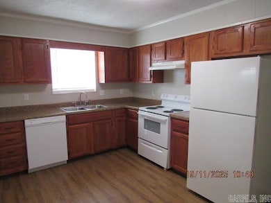 199-B S Center St, Conway, AR 72034 - photo 6