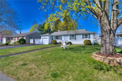 17 Riley Dr, Riverside, RI 02915 - photo 6