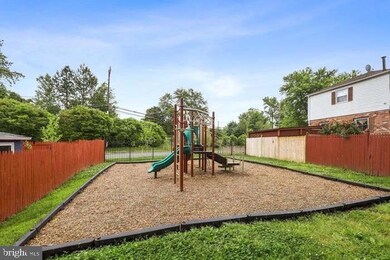 7427 Drumlea Rd, Capitol Heights, MD 20743 - photo 3