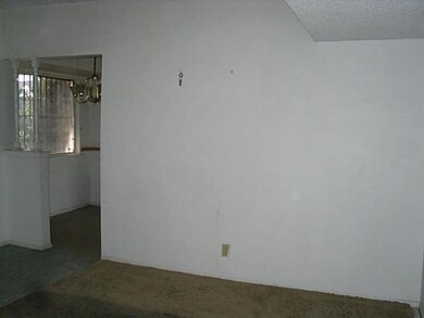 1607 Opossum Cir, Horizon City, TX 79928 - photo 6