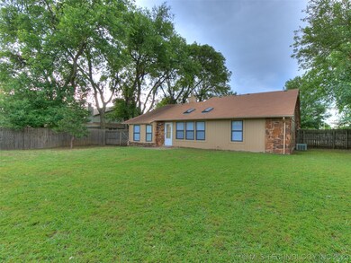 2113 E Reno St, Broken Arrow, OK 74012 - photo 2