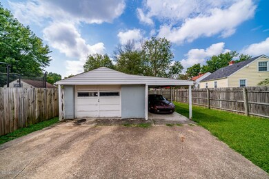 812 Bluegrass Ave L-6