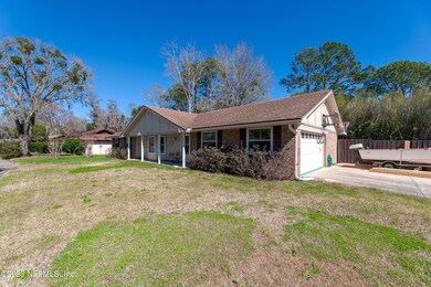 4961 Lofty Pines Cir E, Jacksonville, FL 32210 - photo 4