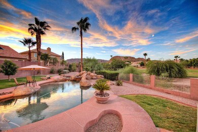 Mountain & golf course views!
