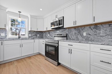 90 Battle St, Bristol, CT 06010 - photo 4