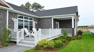 639 S Shore Village Blvd unit E30B, South Kingstown, RI 02879 - photo 5