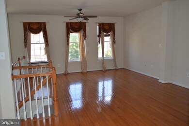 12581 Birkdale Way, Fairfax, VA 22030 - photo 6