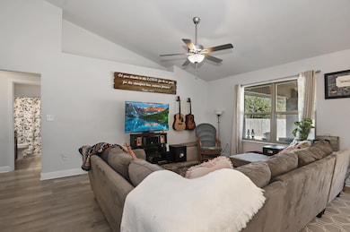 6117 Parsonage Cir, Milton, FL 32570 - photo 3