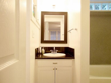 3607 Mandell St, Houston, TX 77006 - photo 3