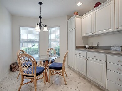 Convenient breakfast nook!