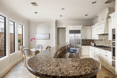 2412 Mandell St, Houston, TX 77006 - photo 3