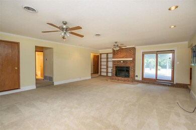 700 Aspen Rd, Gainesville, TX 76240 - photo 6