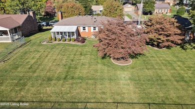 709 Bon Aire Dr, Elizabethtown, KY 42701 - photo 2