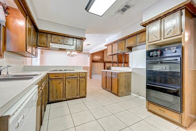 8423 Brinkmeyer Rd, Needville, TX 77461 - photo 4