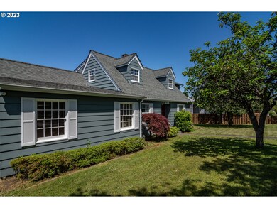 330 Bender St, Myrtle Point, OR 97458 - photo 2