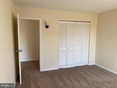 Woodlake Towers unit 703, Falls Church, VA 22044 - photo 4