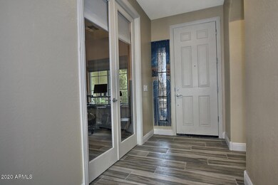 6963 W Springfield Way-large-006-010-Ent