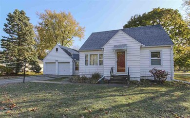 3712 Rownd St, Cedar Falls, IA 50613 - photo 2