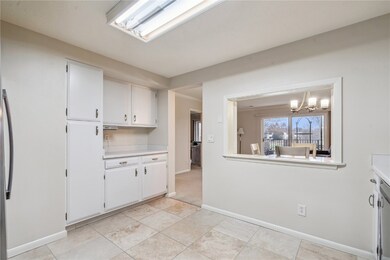 100 Thompson Dr SE unit 116, Cedar Rapids, IA 52403 - photo 7