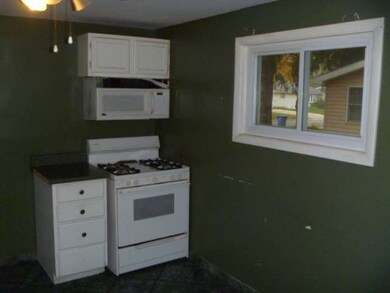 507 Apache Ave, Carpentersville, IL 60110 - photo 6