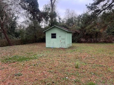 509 N Patterson St, Maxton, NC 28364 - photo 2