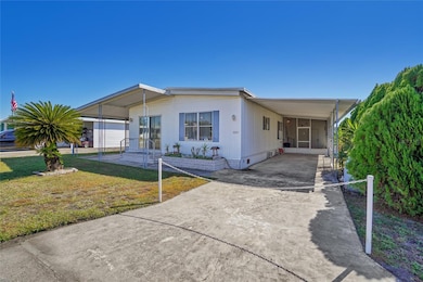 35144 Ada Ave, Zephyrhills, FL 33541 - photo 3