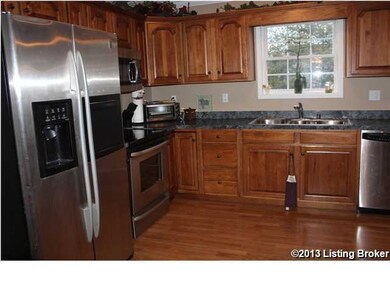 140 Sammys Ct, Mount Washington, KY 40047 - photo 3