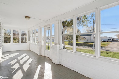 403 S Webster St, Le Grand, IA 50142 - photo 3