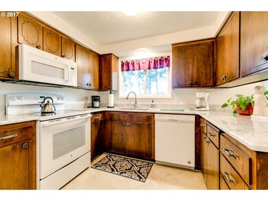 2161 Birchwood Ave, Eugene, OR 97401 - photo 5