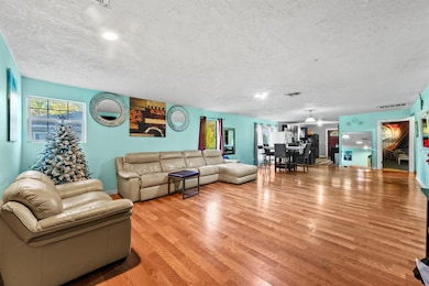 4322 Bennington St, Houston, TX 77016 - photo 3