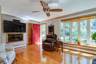 1062 Banfield Rd, Portsmouth, NH 03801 - photo 5