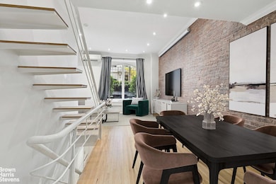 18 E 63rd St unit 1, New York, NY 10065 - photo 2