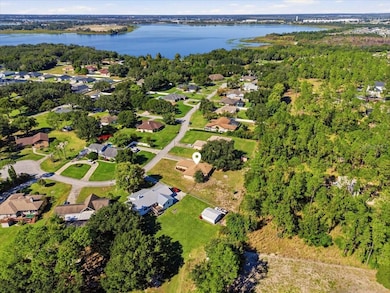 905 Hillside Ct S, Winter Haven, FL 33881 - photo 6