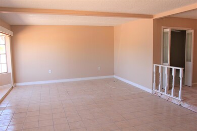 8101 Broadway Dr, El Paso, TX 79915 - photo 2