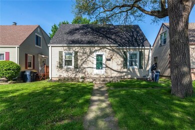 318 N 18th Ave, Beech Grove, IN 46107 - photo 2