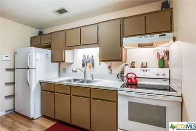 204 Rogers St, Copperas Cove, TX 76522 - photo 7