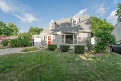 312 S Gladstone Ave, Aurora, IL 60506 - photo 2